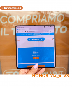 HONOR Magic V3